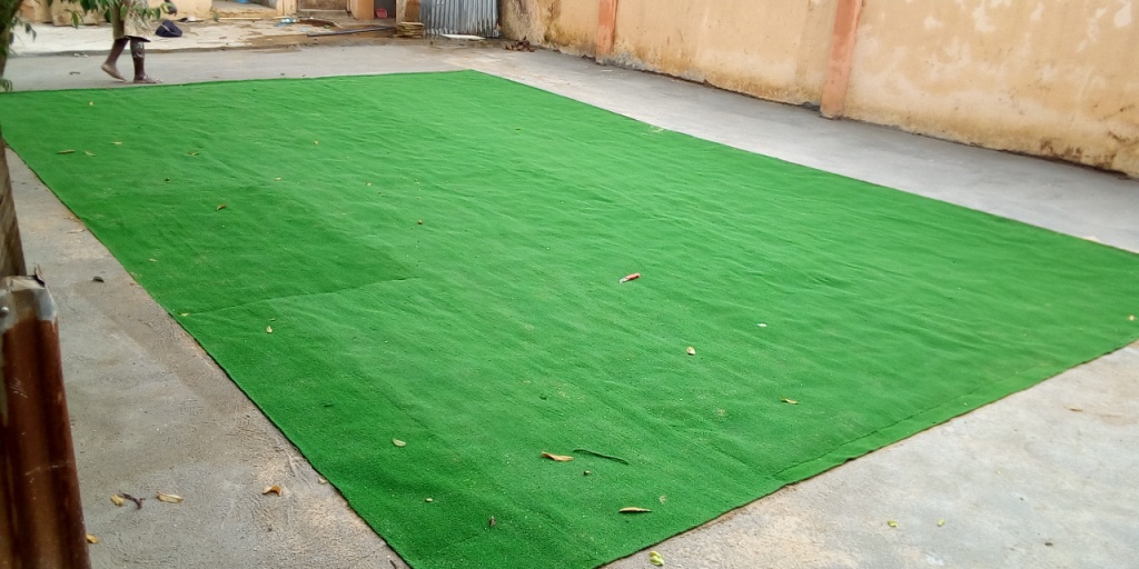 You are currently viewing Exterior Design Landscaping With Artificial Turf