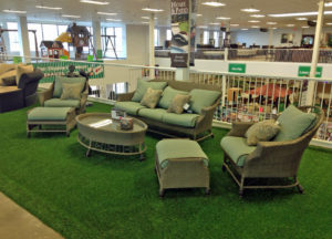 Read more about the article Using Artificial Turf for Commercial Properties
