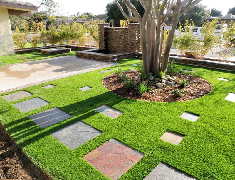 Flooring with artificial grass