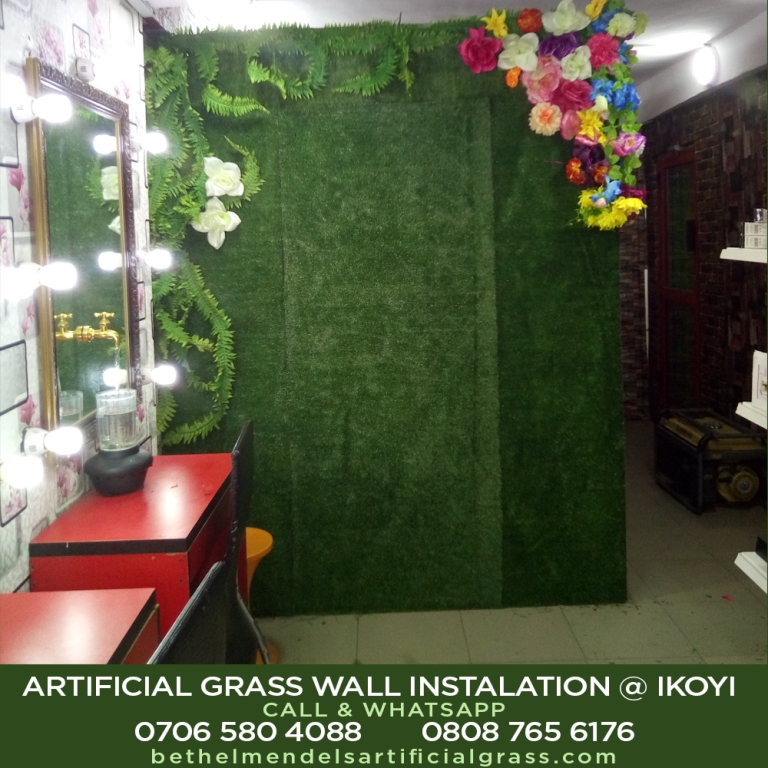 Artificial grass for interior decor