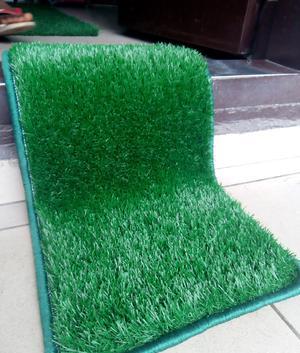 Artificial grass foot mat