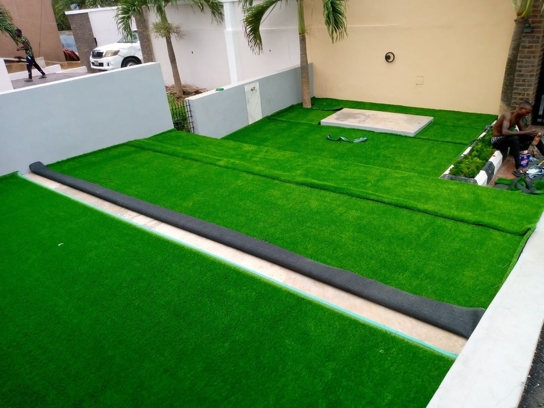 You are currently viewing The difference between artificial grass, AstroTurf and fake grass?