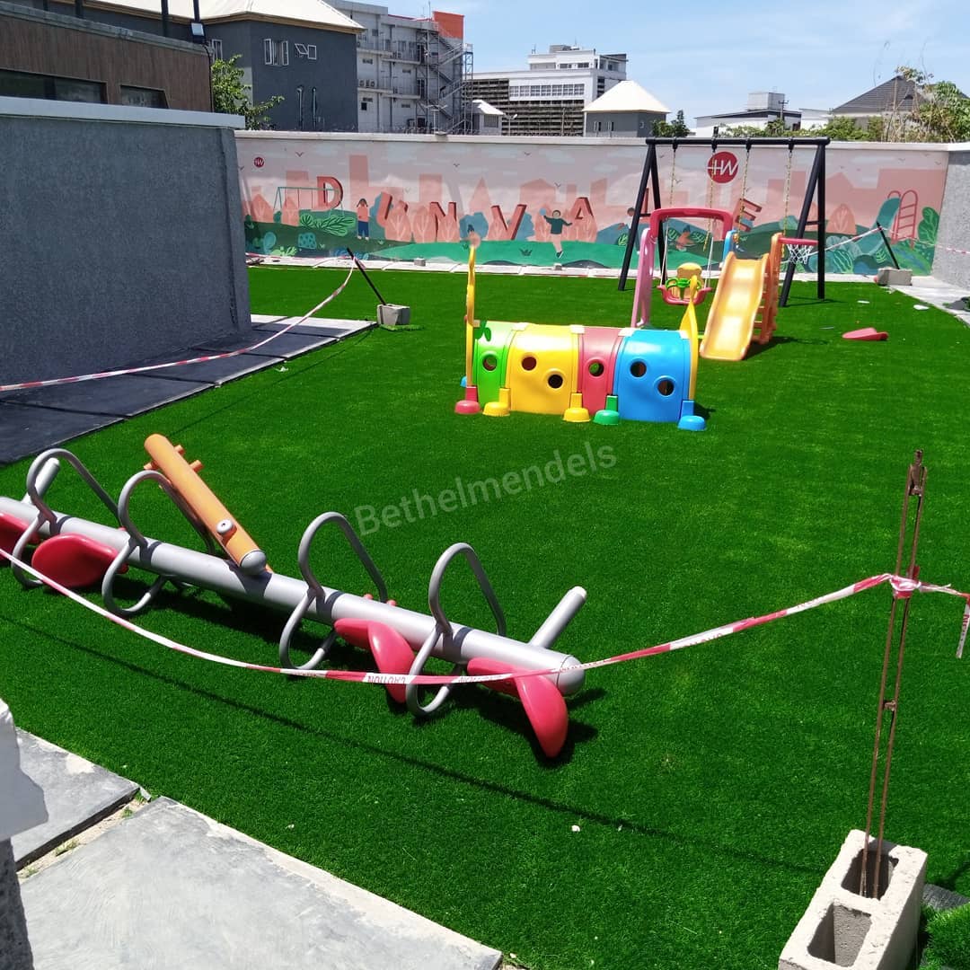 You are currently viewing Creative ways to use artificial grass for outdoor and indoor play areas